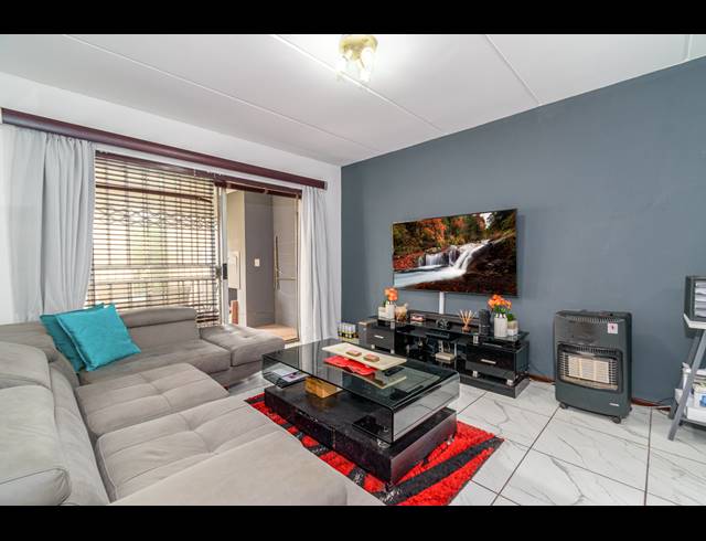 2 BEDROOM APARTMENT SOLD IN NORTH RIDING